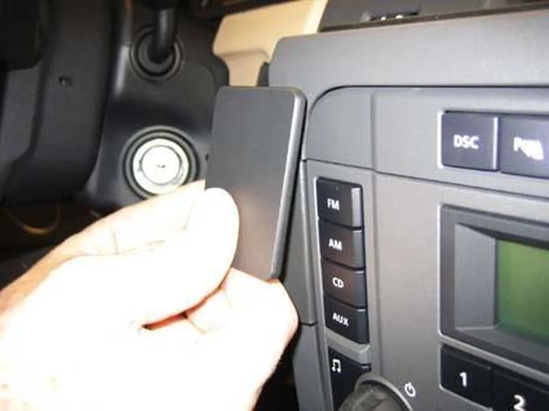 Brodit Center Mount Land Rover Discovery III 853572 - Zwart