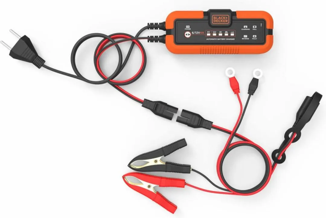 BLACK+DECKER Acculader 6V/12V 4A - 3-delig