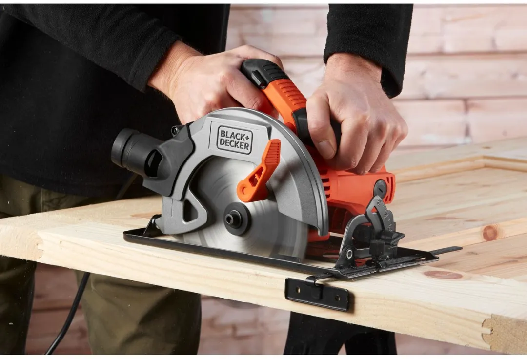 BLACK+DECKER CS1550-QS Cirkelzaag 1500W - afbeelding 2 van 5