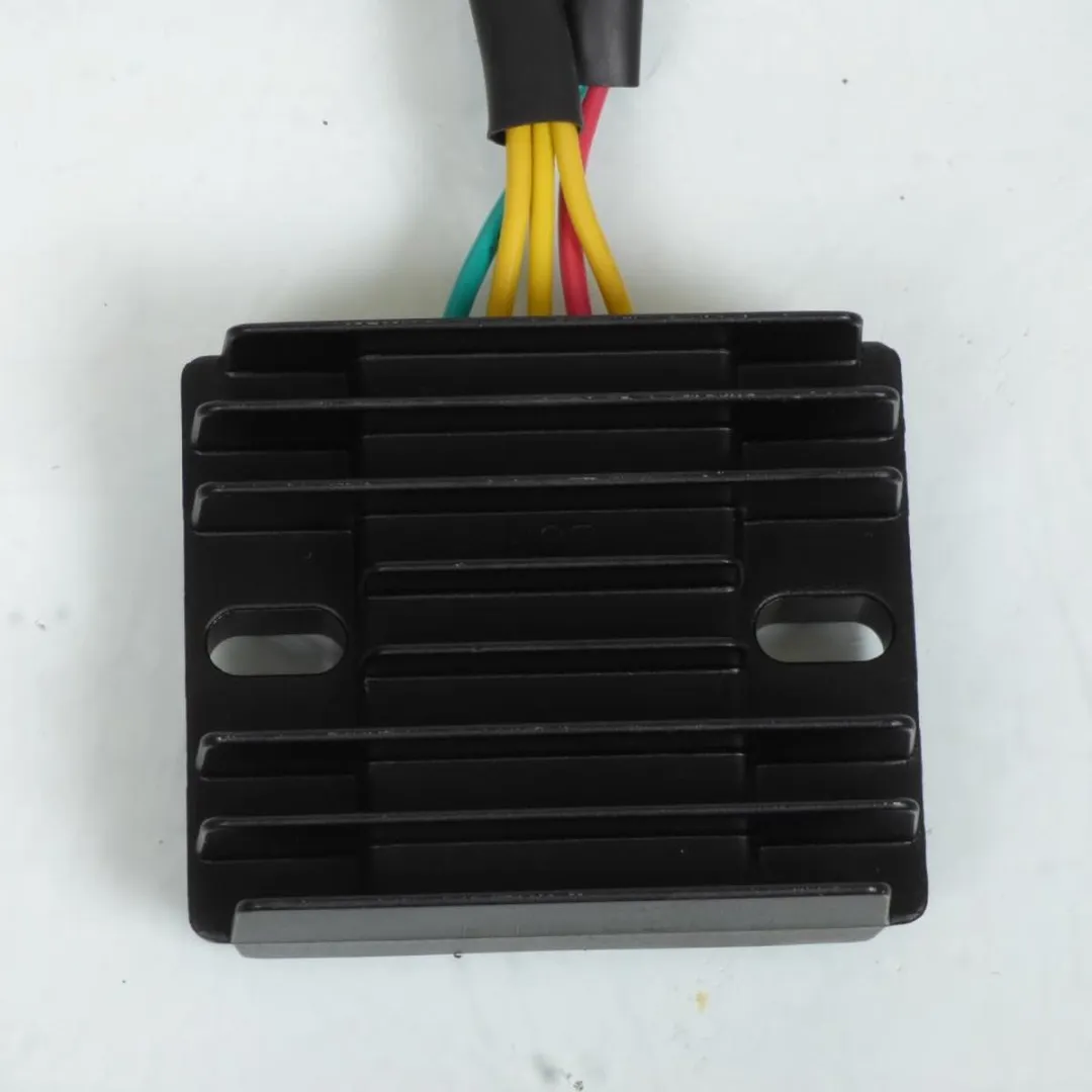 Peugeot 200 Belville Spanningsregelaar 789603