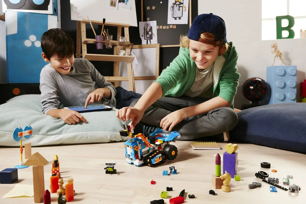 LEGO BOOST 17101 Bouwset - 847 Stukken - Wit/Blauw/Oranje
