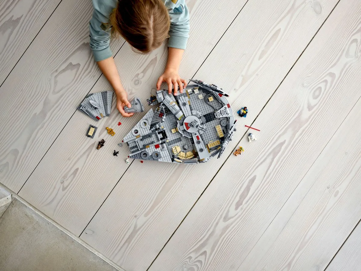 LEGO Star Wars Millennium Falcon 75257 - 7 Minifiguren