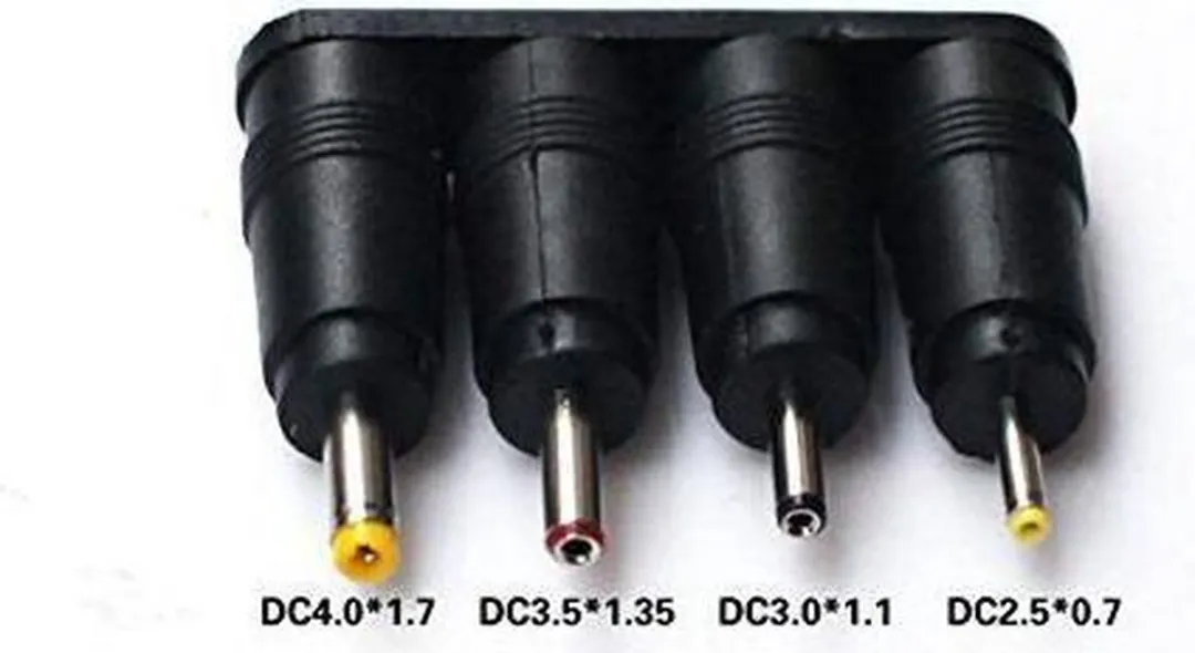 NÖRDIC USB2-104 USB naar DC Voedingskabel - 5 Connectoren - 1m