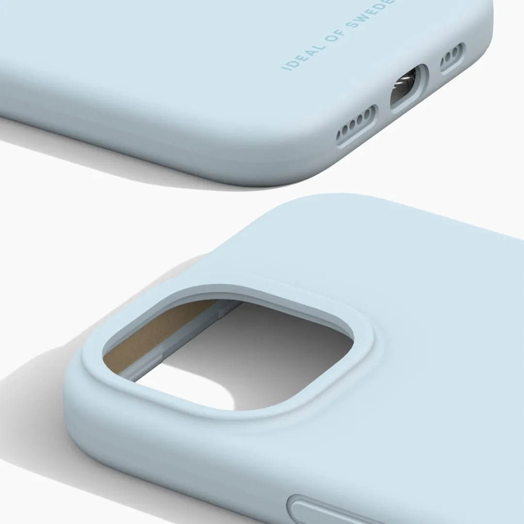 iDeal of Sweden iPhone 13/14/15/16 Silicone Hoes - Light Blue
