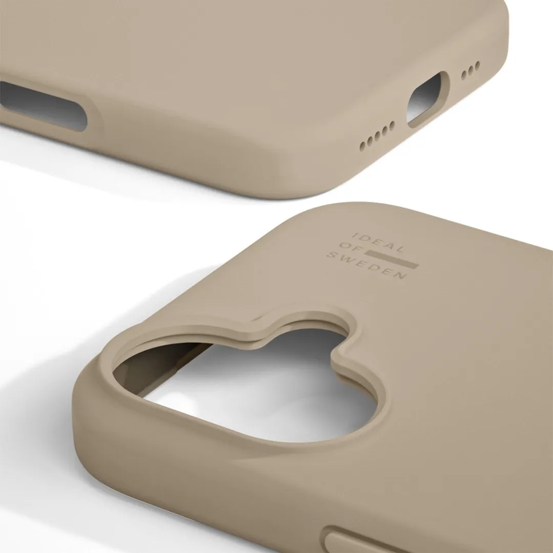 iDeal of Sweden Silicone Case IDSICMS-I2561-128 - iPhone 17 - Beige