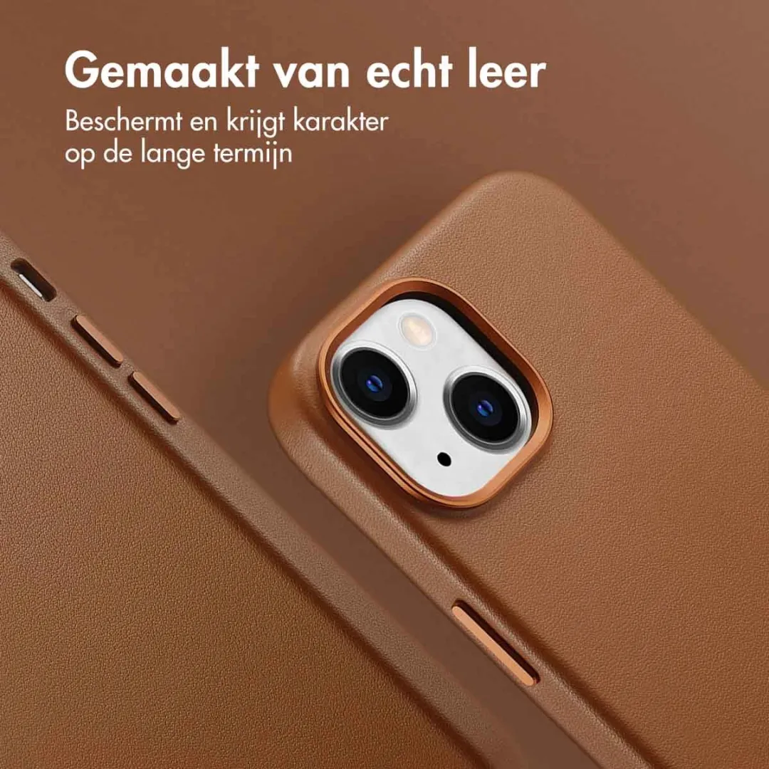 Accezz iPhone 15 Hoesje - MagSafe Leather - Sienna Brown - 2 Pasjes