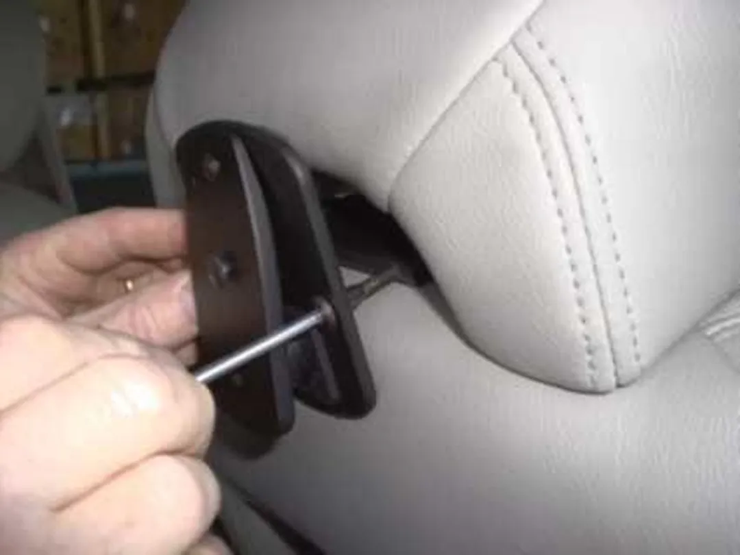Brodit Headrest Multimedia 810850 - Hoofdsteunhouder Volvo C70/S60/S80/V60/V70/XC60/XC70/XC90 - Zwart