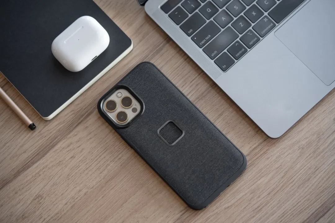 Peak Design Mobile Everyday Case M-MC-AN-CH-1 - Charcoal