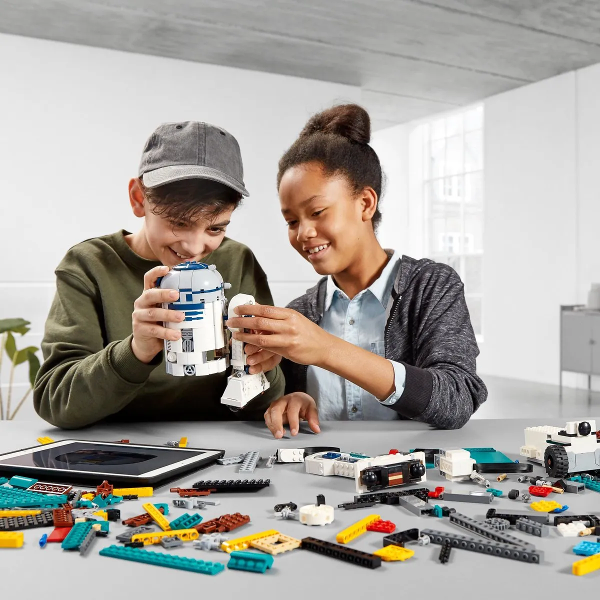 LEGO Star Wars BOOST Droid Commander 75253 - 1177 Stukken