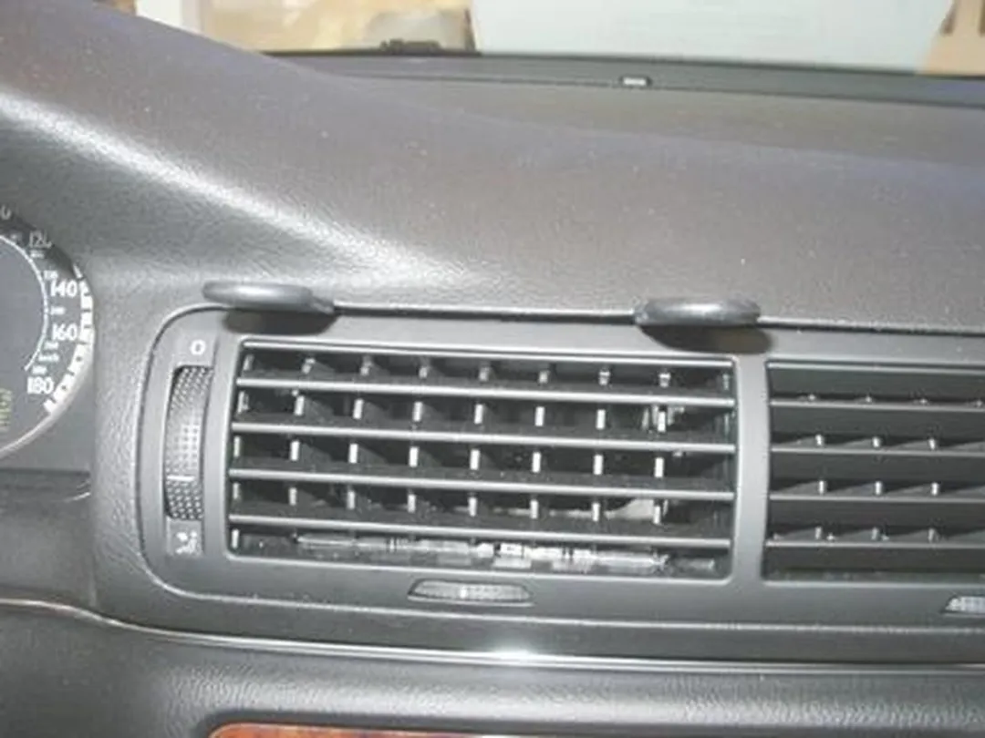 Brodit ProClip Zwart Kunststof - VW Passat 1997-2005