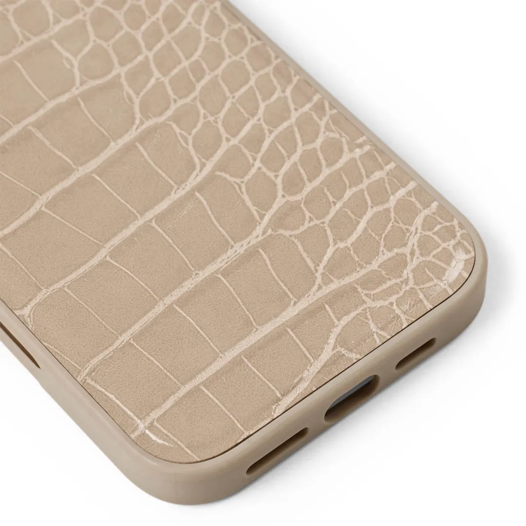 iDeal of Sweden iPhone 16 Pro Vegan Leather Backcover - Warm Beige Croco - IDVLC-I2461P-456