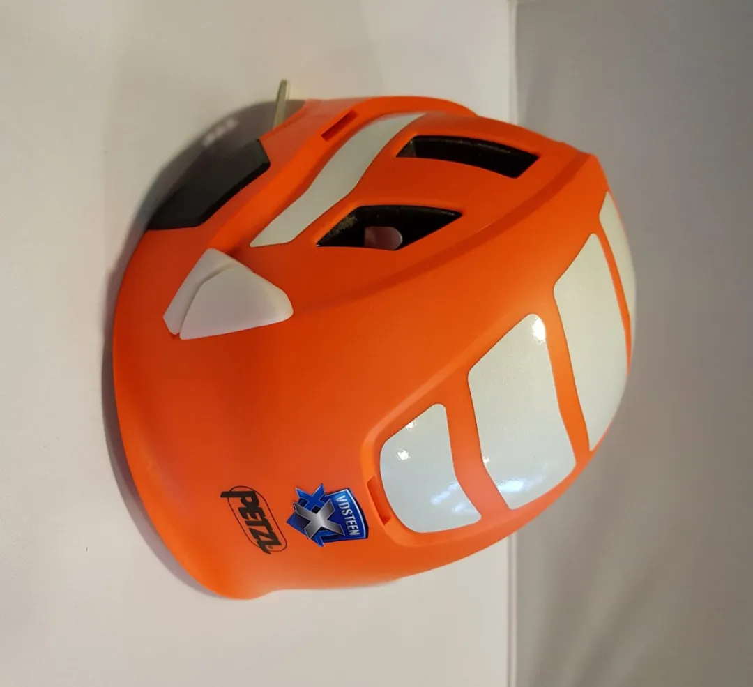 Petzl Strato vent - geventileerde veiligheidshelm - rood
