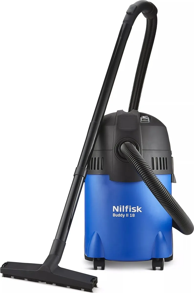 Nilfisk Buddy II 18 Car Cleaner Edition – Krachtige nat- en droogzuiger met 1200W motor, 18L container, blaasfunctie en complete auto-reinigingsset, Stof-/waterzuiger, Alleszuiger