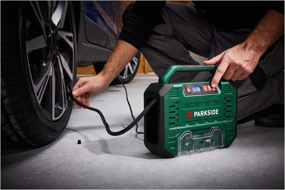 PARKSIDE® Compressor met digitale weergave 150 W - Druk: 8 bar - Automatische detectie van ingangsspanning - Olievrije 1 cilinder motor met onderhoudsarme werking