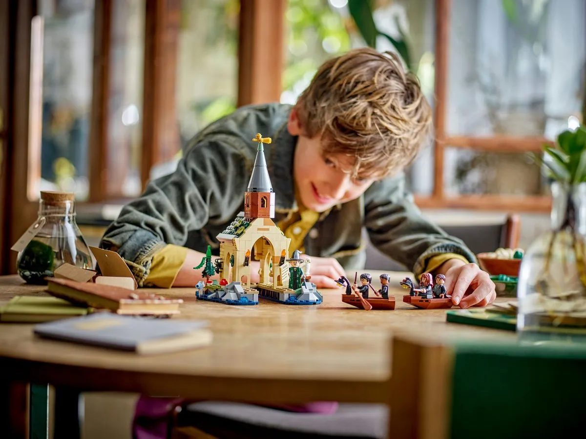 LEGO Harry Potter Kasteel Zweinstein 76426 - 350 Stukken - 6 Minifiguren - afbeelding 4 van 6