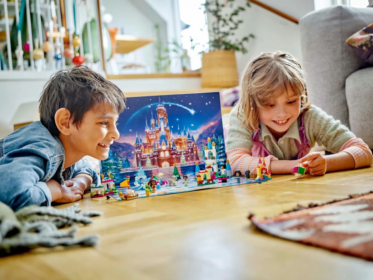 LEGO Disney Adventskalender 2024 43253 - 253 Stukken