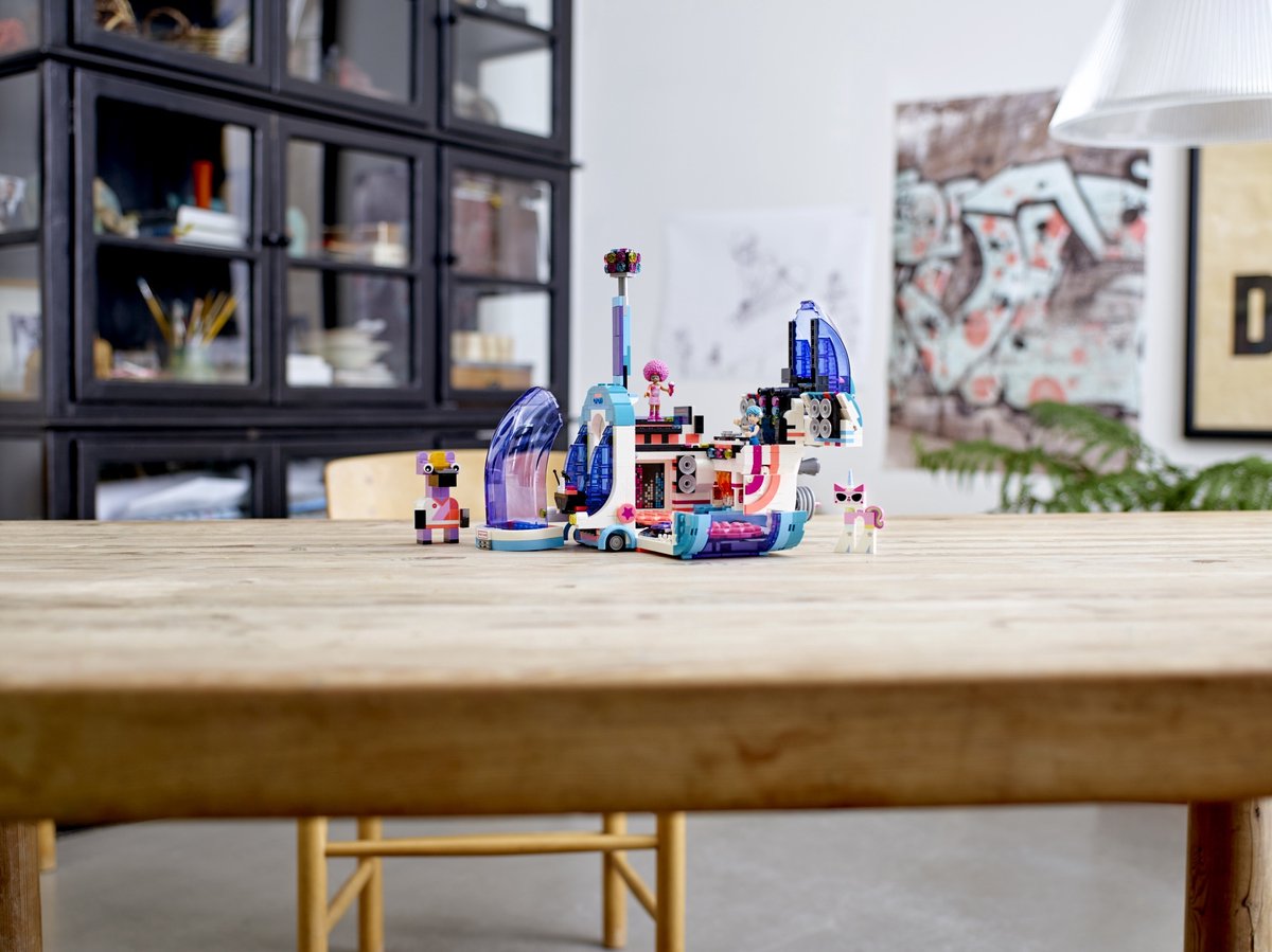 LEGO The Movie 2 Uitklap Feestbus - 70828