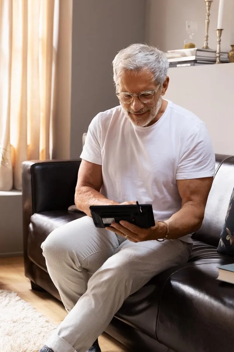 ABUS EasyLook BasicSet PPDF17000 Bewakingscamera + draagbare monitor met touchscreen - eenvoudige bediening, alarm- en opnamemodus, intercomfunctie, nachtzicht, zwart, 1080p