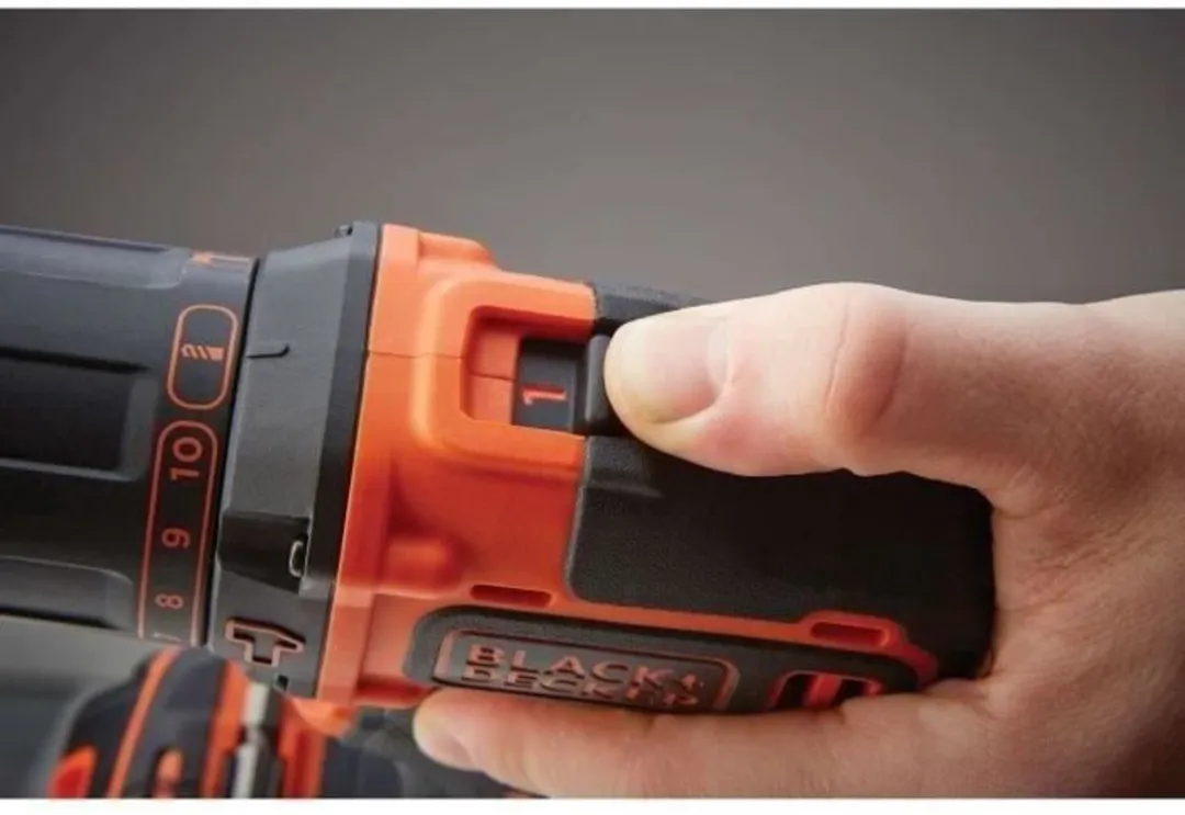 BLACK+DECKER BDCHD18C2TA-QW Klopboormachine - 2x 18V Accu - 30 Accessoires - afbeelding 5 van 6