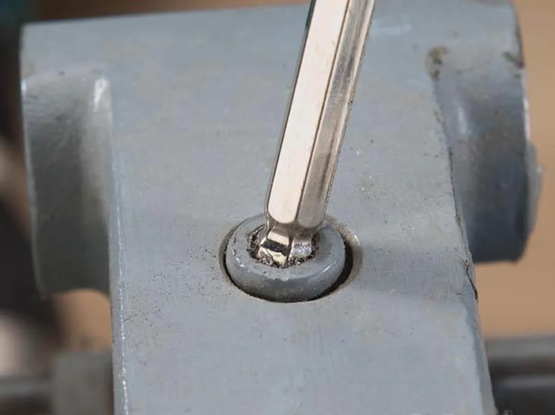 Westfalia Schroefverwijderaar 4-delig - 8mm + 3x