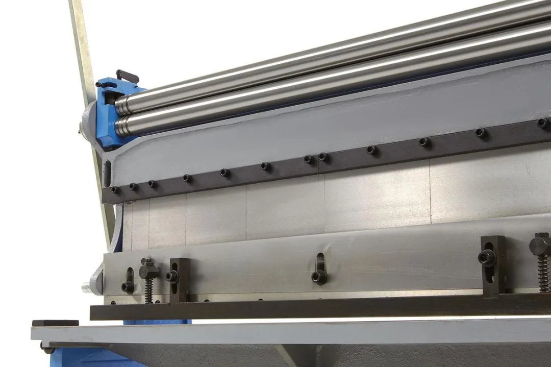 HBM 1015 Wals, Zet en Knipcombinatie - 2 Armen