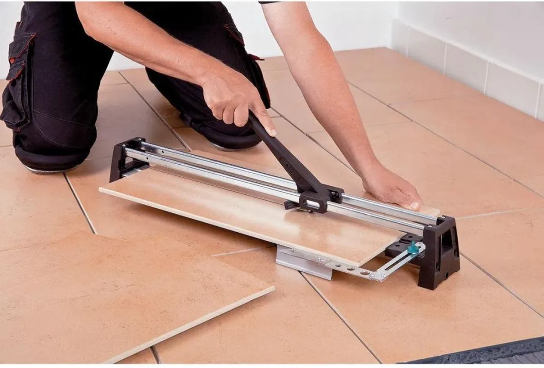 Wolfcraft Tegelsnijder TC 600 5558000 - 15cm - Zwart