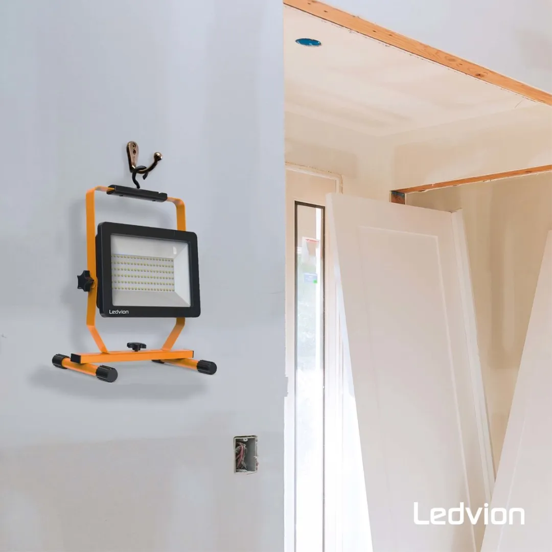 LEDVION LV50029 LED Bouwlamp 100W IP65 - 6500K Geel