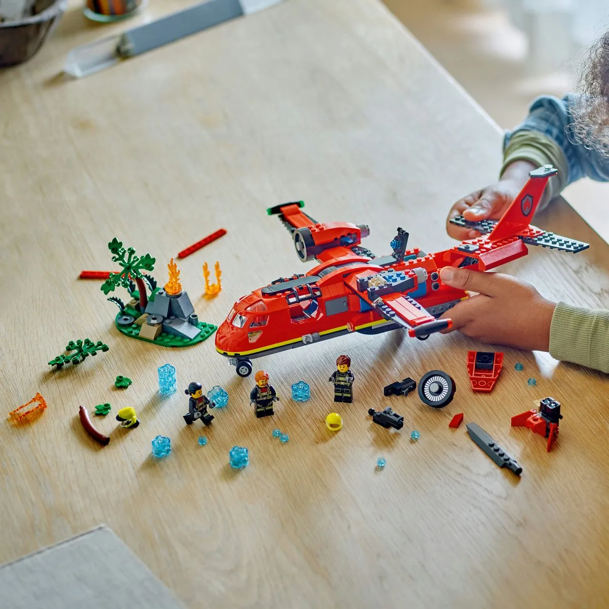 LEGO City Brandweervliegtuig 60413 - 478 Stukken - afbeelding 6 van 6