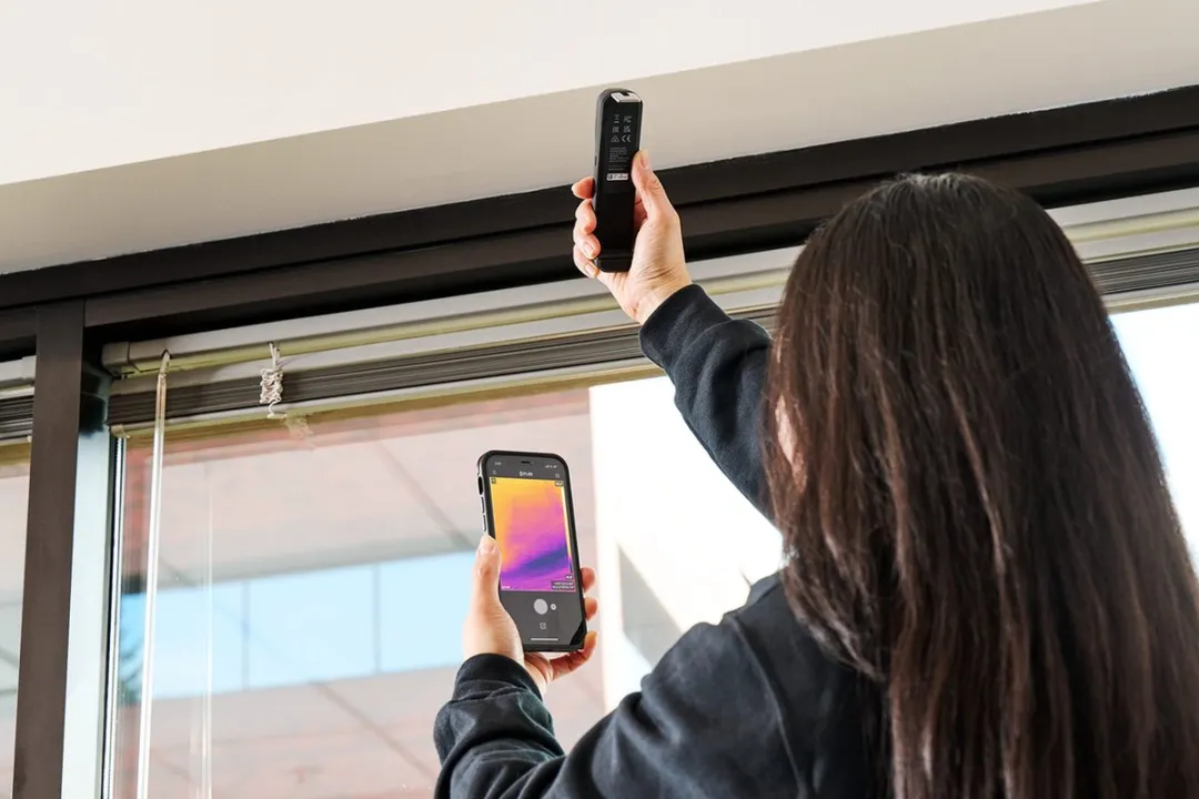 FLIR Edge Pro Smartphone Warmtebeeldcamera 160x120 - tot 400°C - Zwart