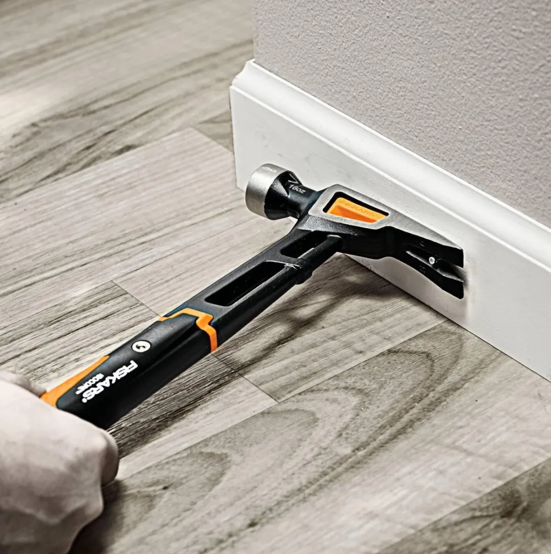 Fiskars Klauwhamer Isocore M