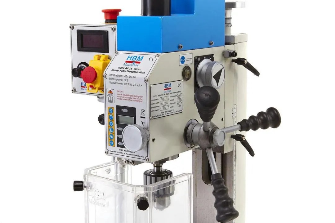 HBM BF 16 Freesmachine Grote Tafel