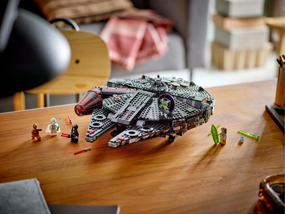 LEGO Star Wars Dark Falcon 75389 - 1579 Stukken
