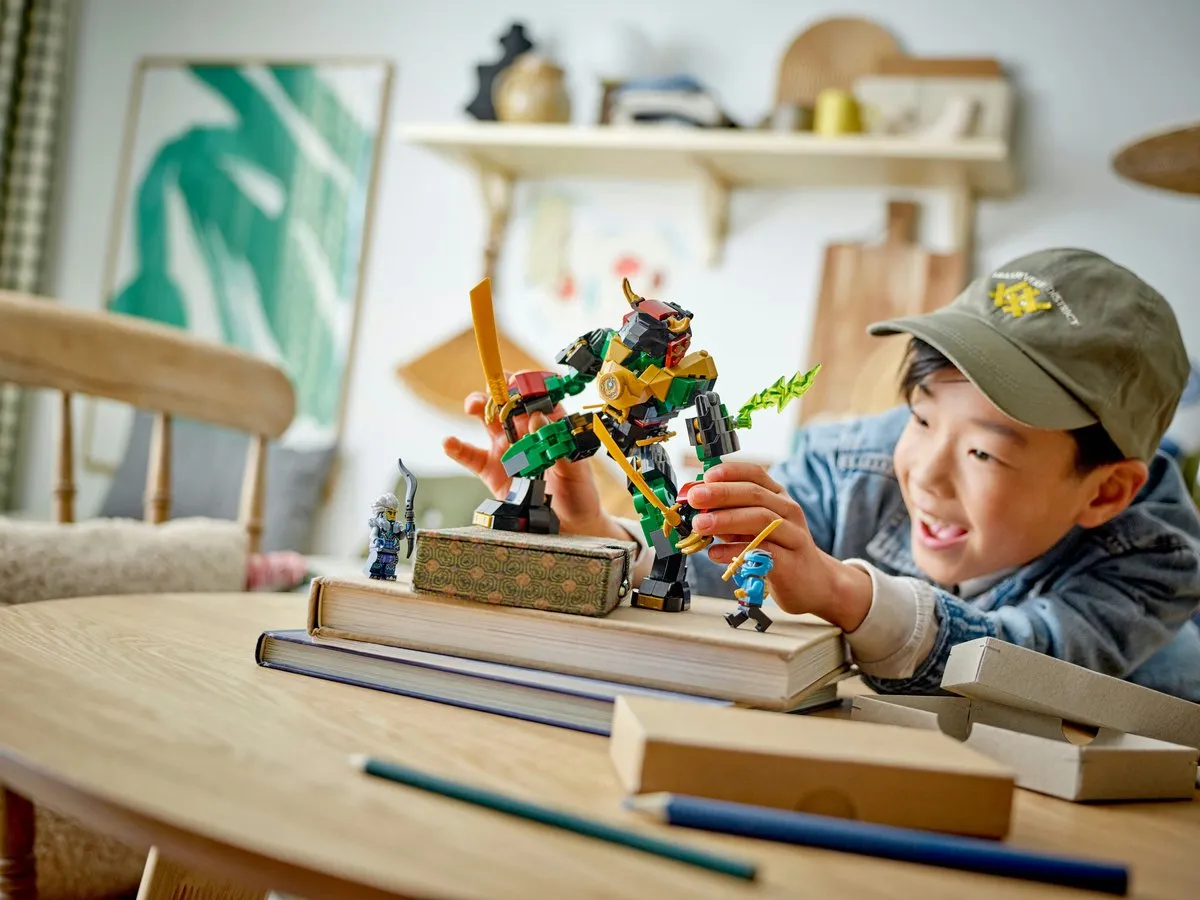 LEGO Ninjago Lloyd Elementenkrachtmecha 71817 - 253 Stukken