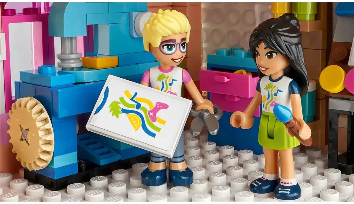LEGO Friends Heartlake City Buurtcentrum 41748 - 1513 Stukken