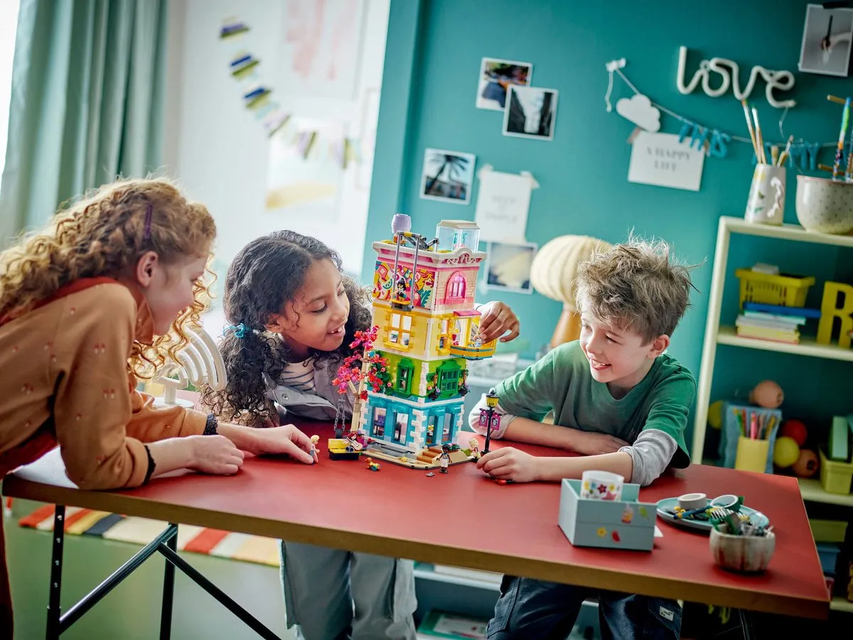 LEGO Friends Heartlake City Buurtcentrum 41748 - 1513 Stukken