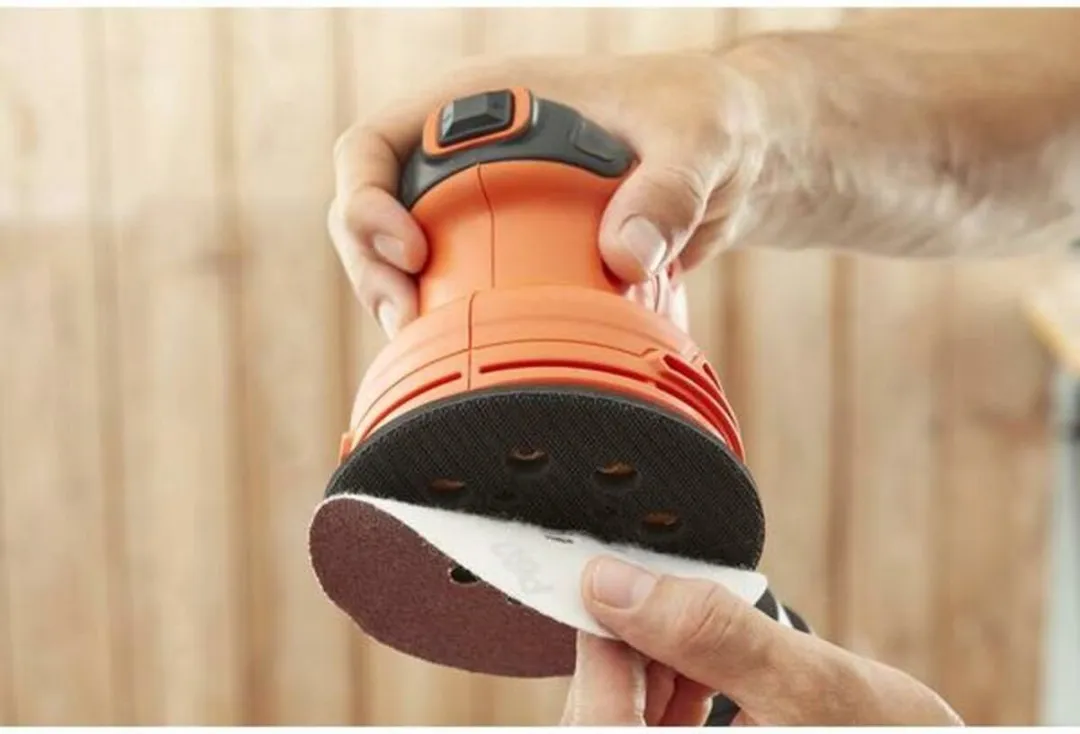 BLACK+DECKER Excentrische Schuurmachine 230W