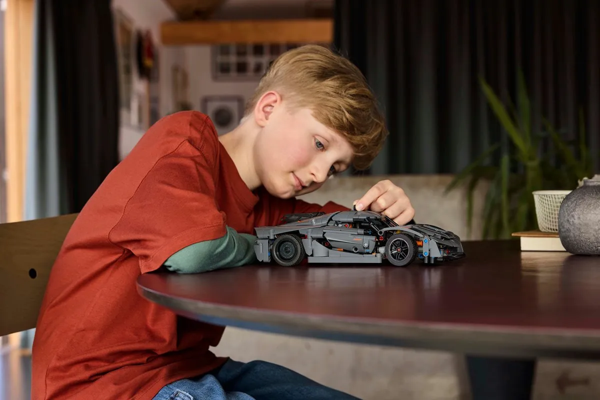 LEGO Technic Koenigsegg Jesko Absolut 42173 - 801 Stukken