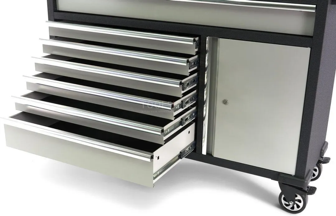 HBM 136cm Professionele Werkbank - 6 Lades - 2x Bok- + 2x Zweinkwielen