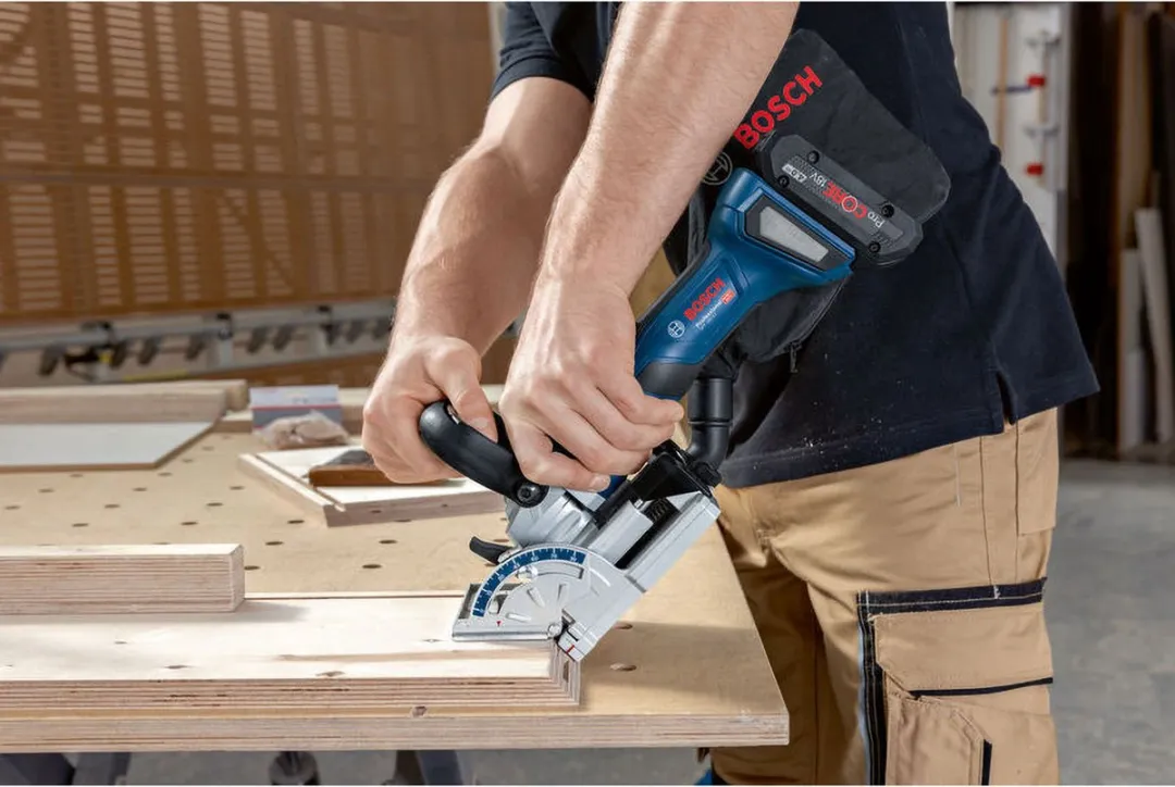 Bosch Professional GFF 18V-22 Lamellenfrees - L-Boxx