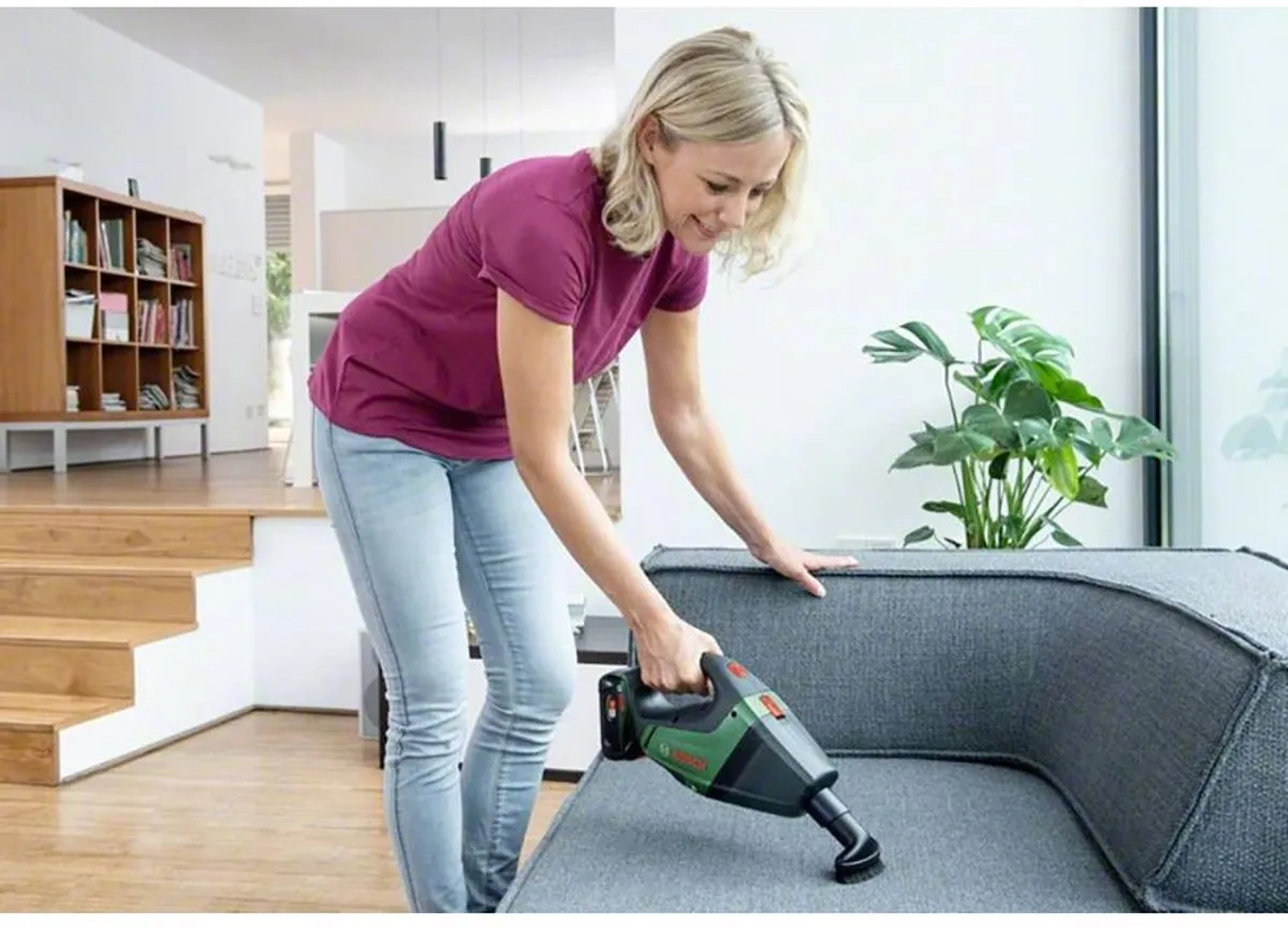 Bosch UniversalVac 18 Accuhandstofzuiger 06033B9103 - 18V