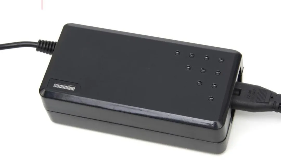 HBM Profi 10.8V Lader - 4400mAh - 2 Accu's