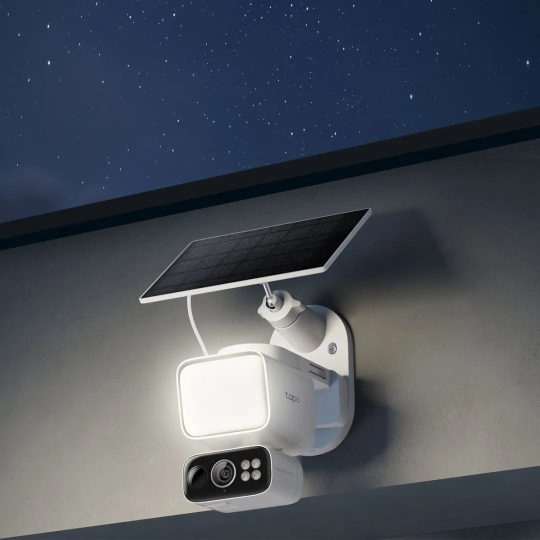 TP-Link Tapo C615F KIT Beveiligingscamera - 2K Solar Floodlight - Pan Tilt - Wit/Zwart