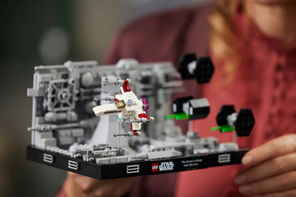 LEGO Star Wars Death Star Trench Run Diorama 75329 - 665 Stukken