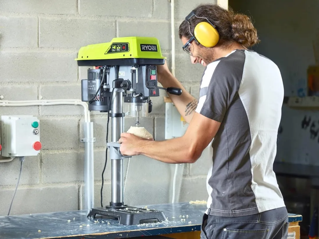 Ryobi RDP102L Kolomboormachine 390W
