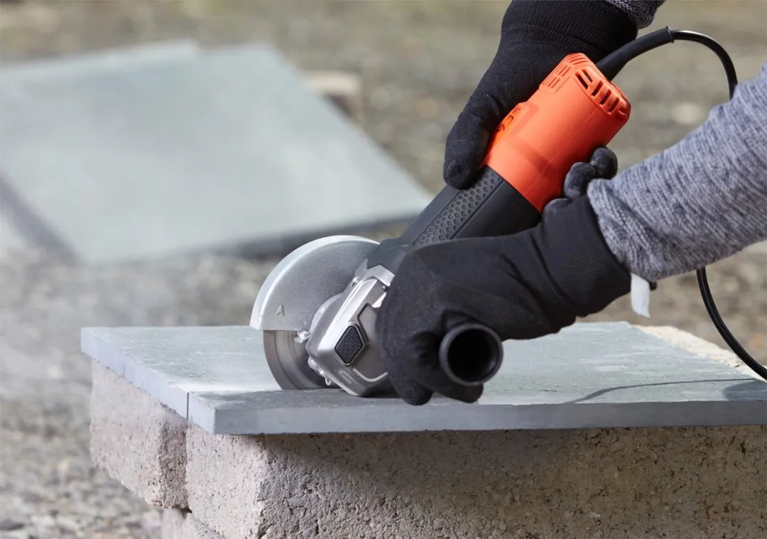 BLACK+DECKER BEG210-QS Haakse Slijper 900W 115mm