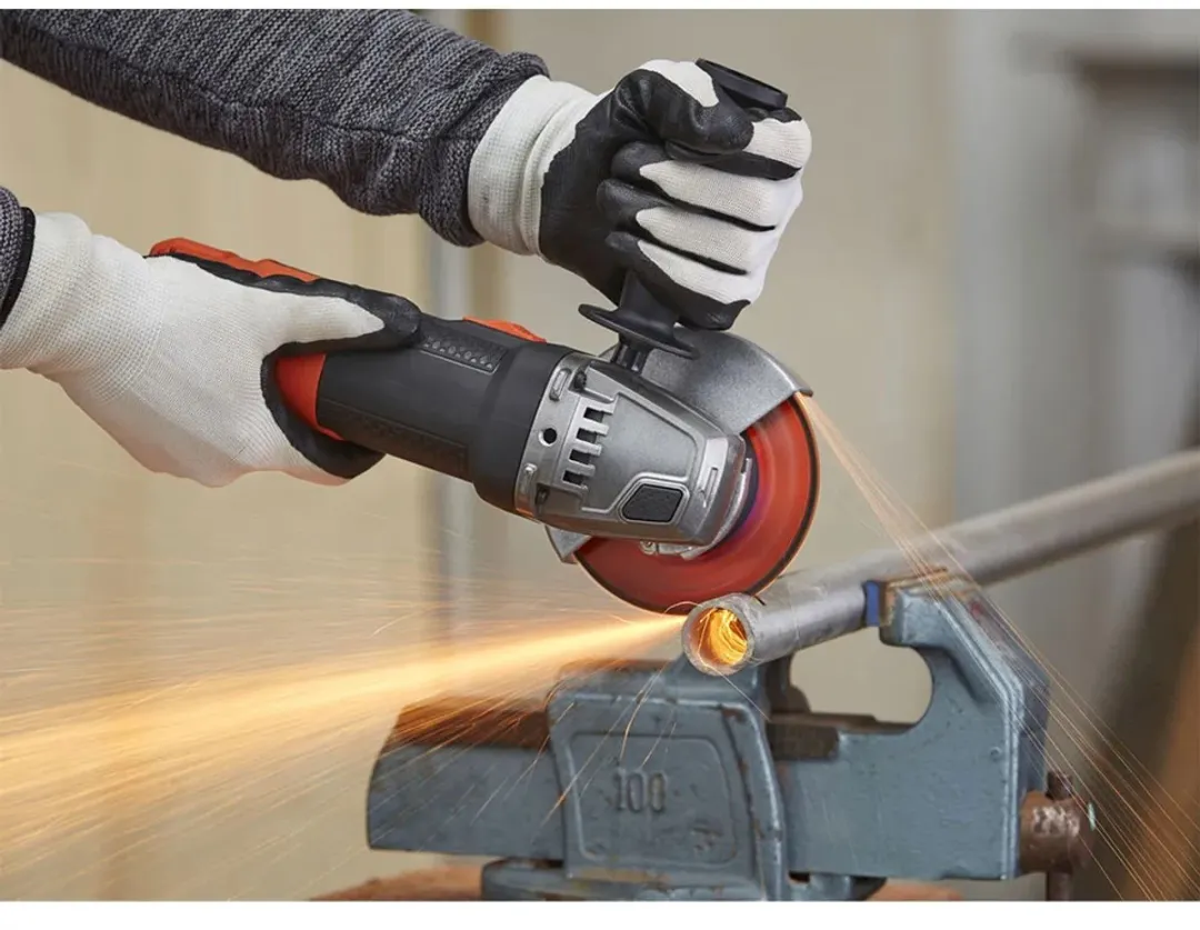 BLACK+DECKER BEG210-QS Haakse Slijper 900W 115mm