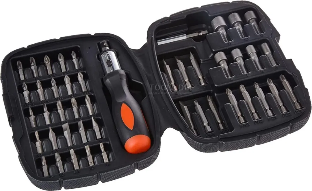 BLACK+DECKER A7039 Ratelschroevendraaier & Bitset 45-delig