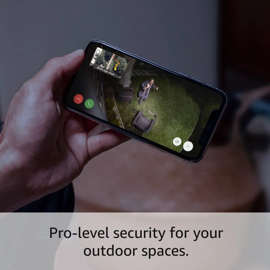 Ring Spotlight Cam Pro 2K - Beveiligingscamera - Zwart