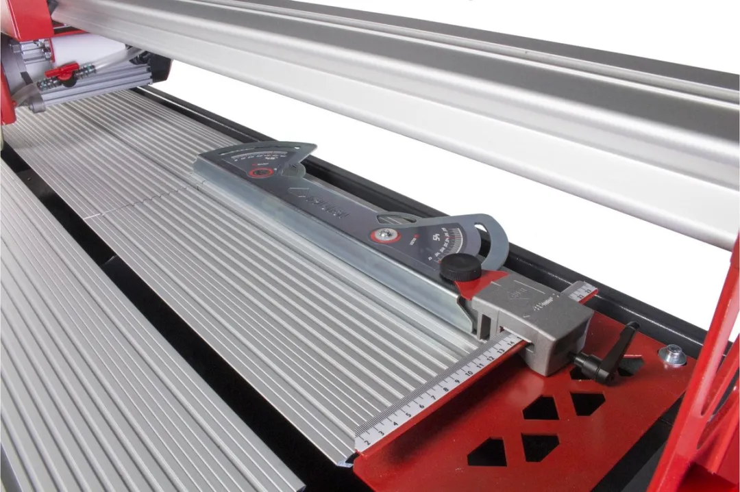 Rubi DV-200 1000 Elektrische Tegelzaagmachine - 200mm Diamantzaagblad