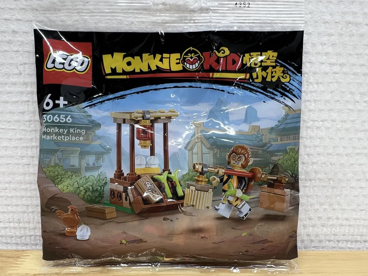 LEGO Monkie Kid Monkey King Marketplace 61 Stuks